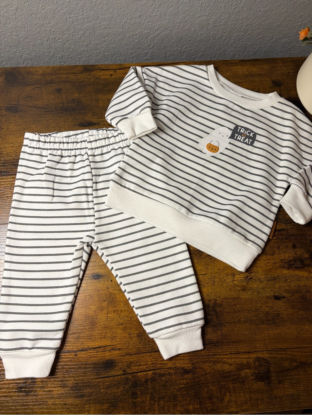 Kids Striped Halloween Pajama Set - White & Gray - Unbranded